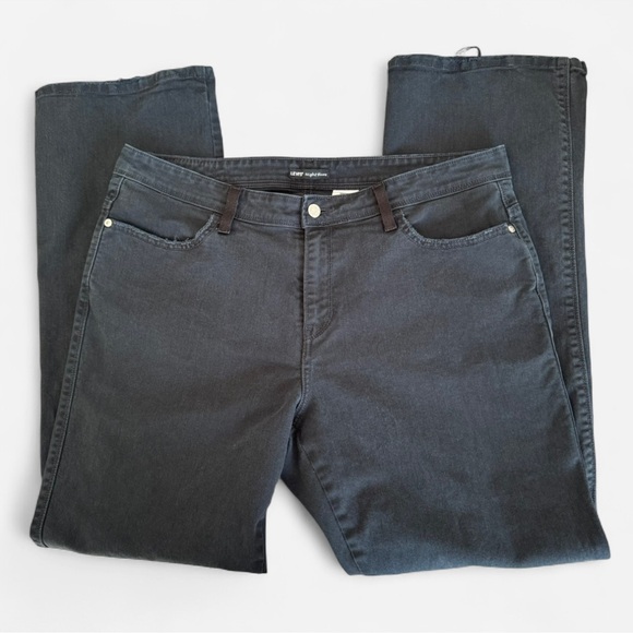 Women’s Levi’s  Jeans Night Blues BootCut Off Black Wash  18M - Picture 1 of 4